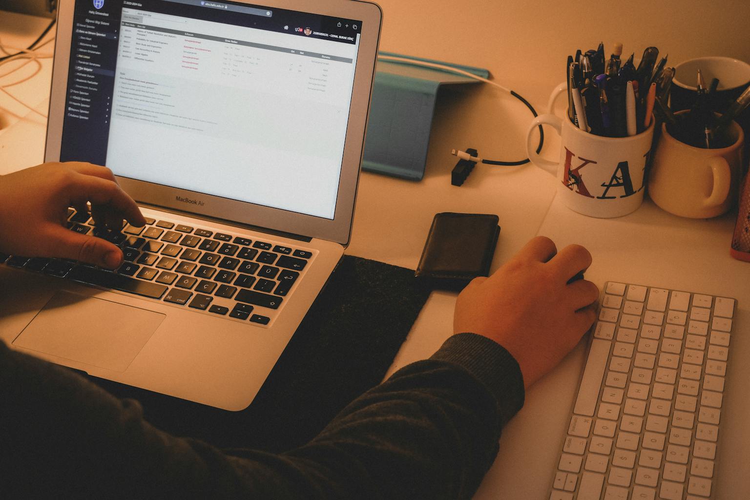 Rekomendasi Aplikasi Manajemen Proyek untuk Tim Remote