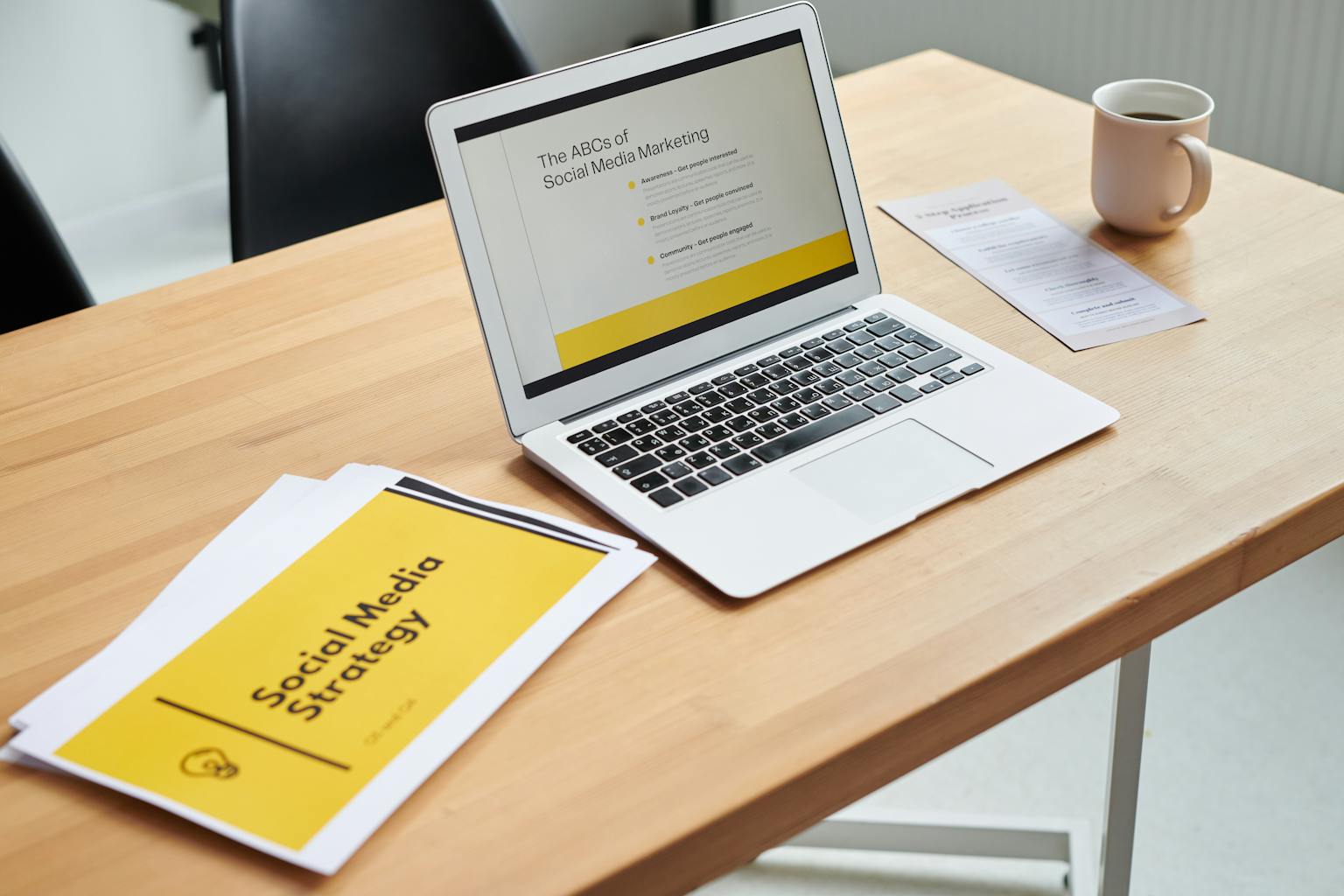 Strategi Content Marketing di LinkedIn untuk Profesional