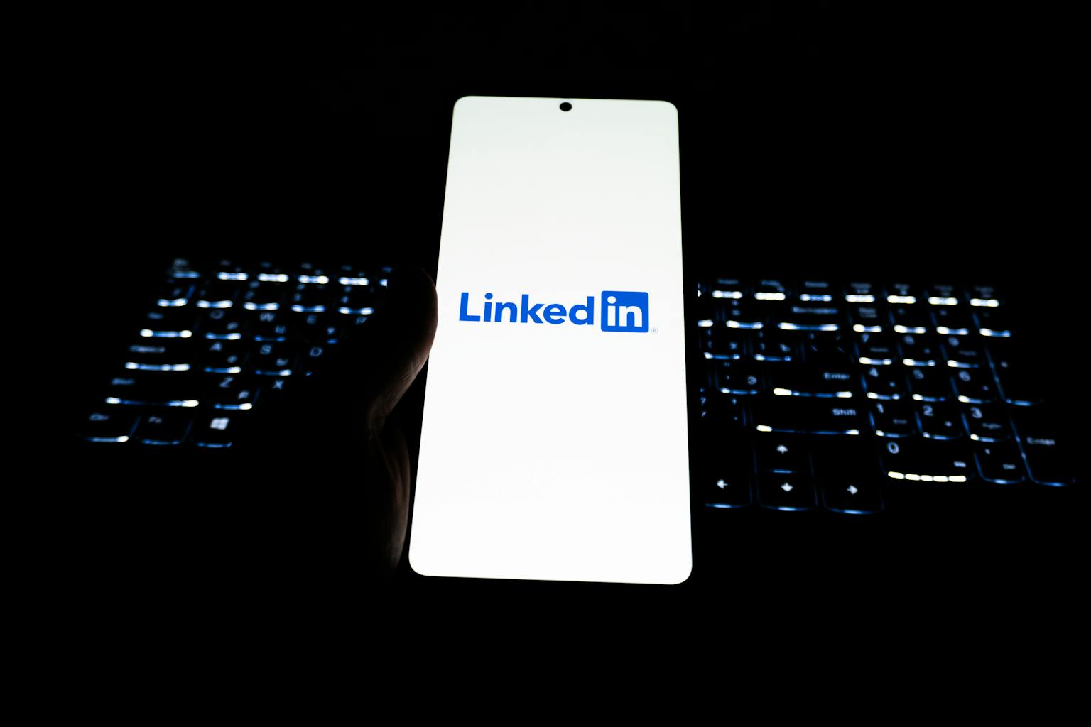 Tips Mengoptimalkan Profil Media Sosial untuk Bisnis
