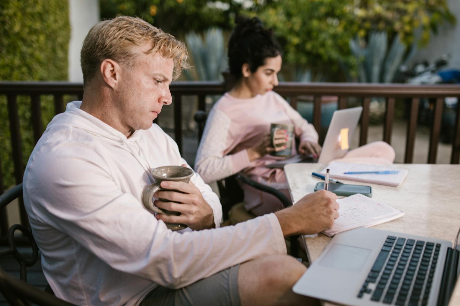 Tips Menjadi Freelancer yang Sukses dan Berpenghasilan Tinggi