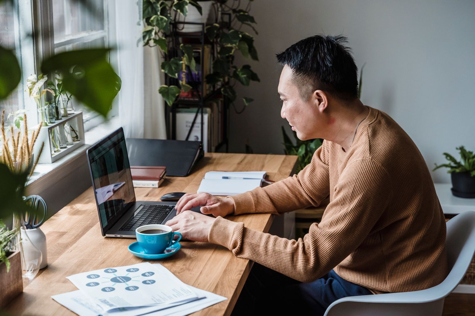 Tips Work from Home yang Produktif dan Seimbang