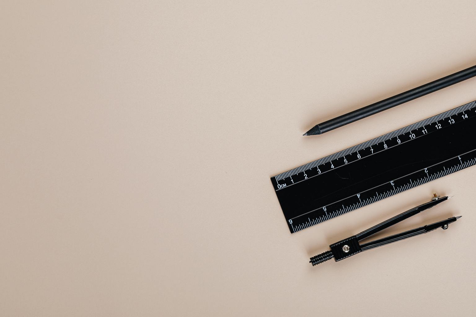 Tools Desain Grafis Gratis Terbaik untuk Non-Designer