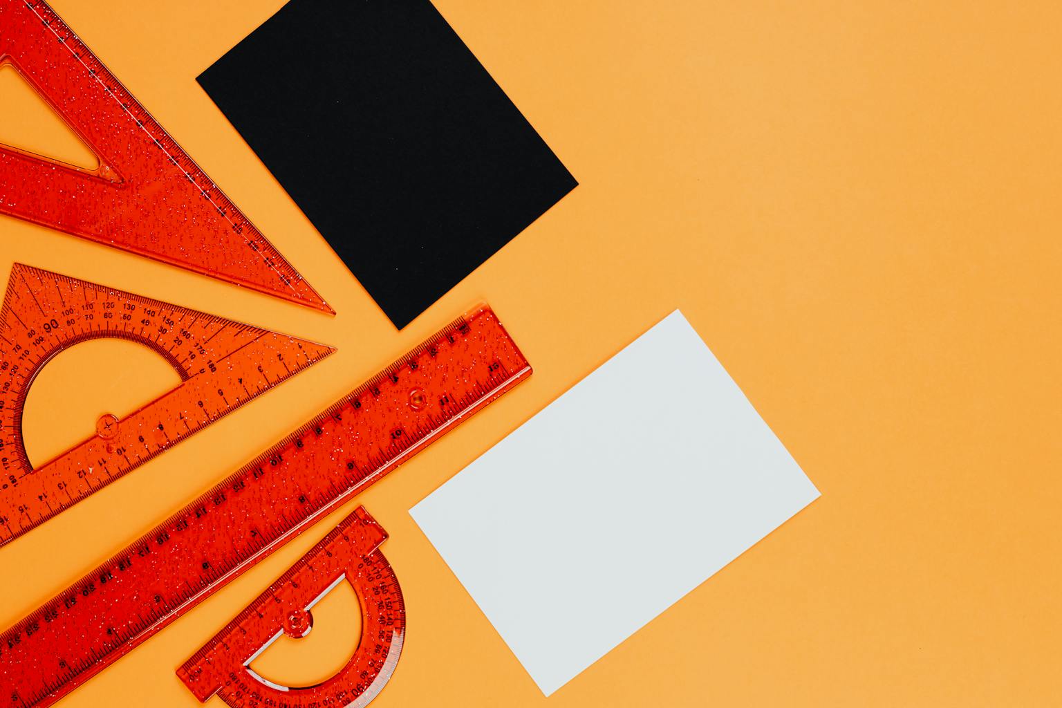 Tools Desain Grafis Gratis Terbaik untuk Non-Designer